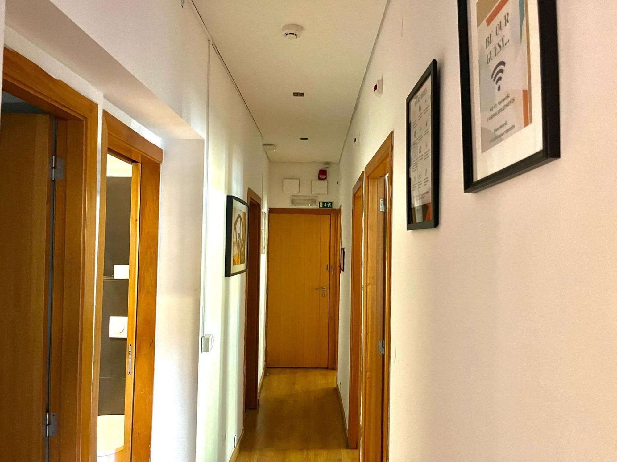 3 Bedroom, 2,5 Bathroom - Bairro Alto Residence Lisbon Luaran gambar